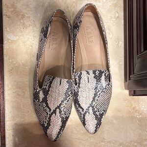 Able Women's Black and Cream Snakeskin Loafers